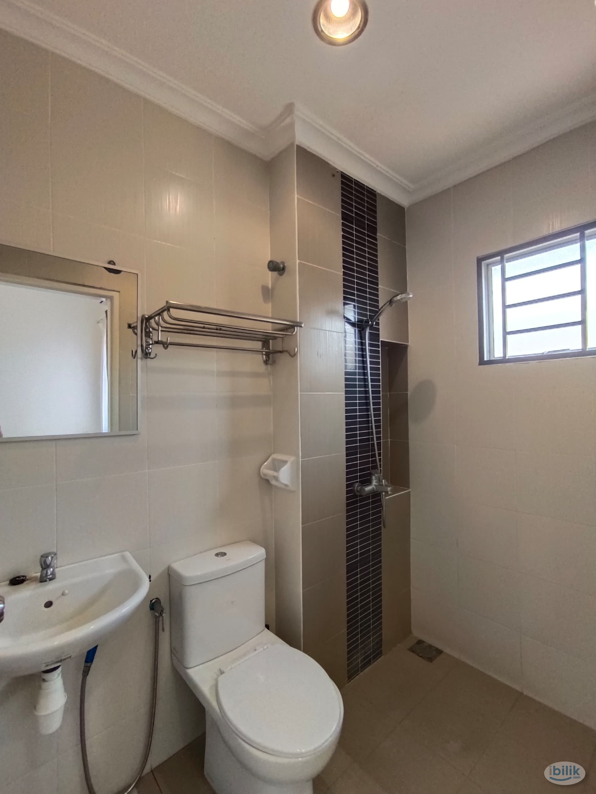 Premium Room 📍Bandar Seri Coalfields, Puncak Alam 👉🏻Near Industrial Area & UITM - Image 3