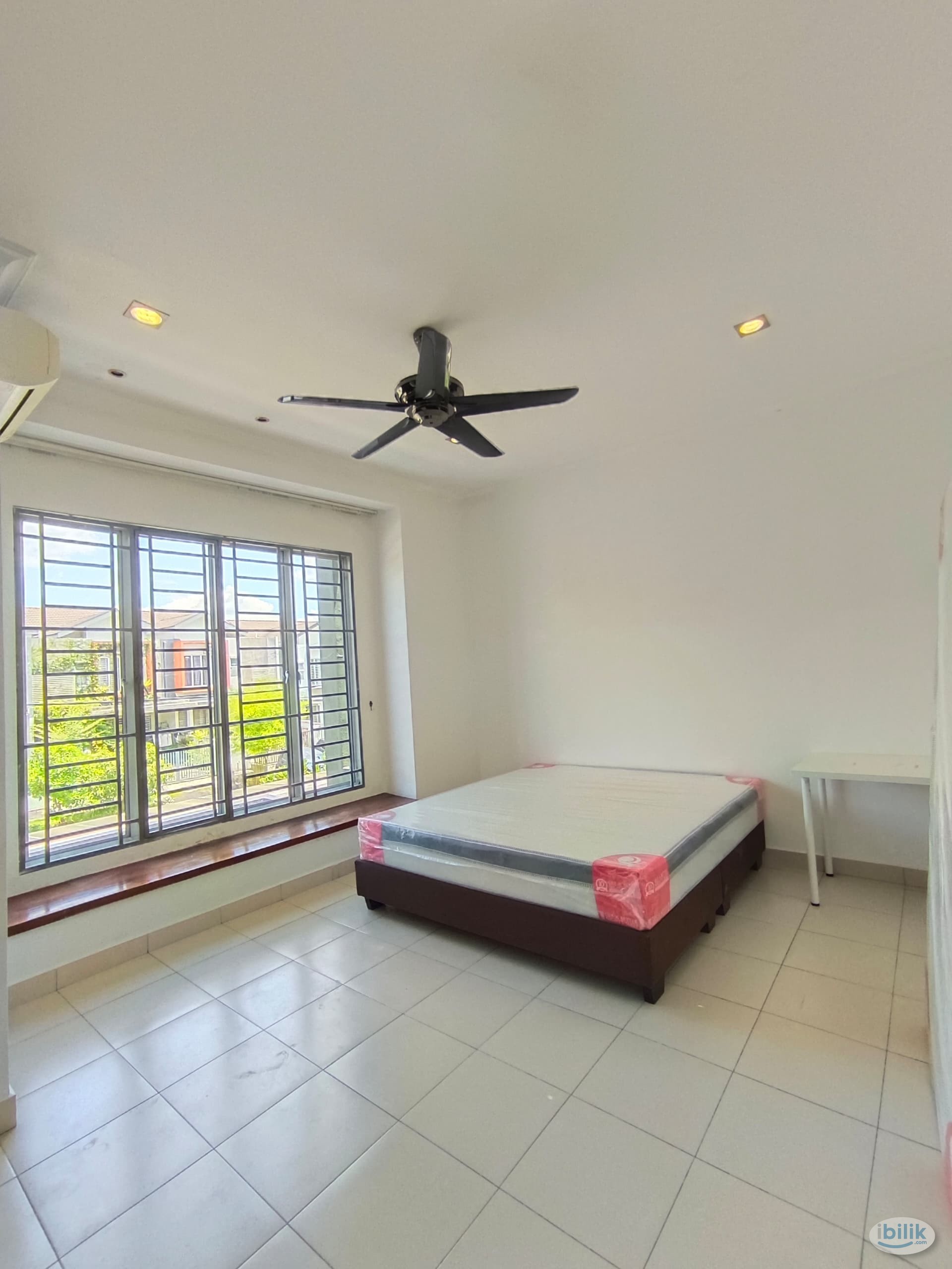 Premium Room (👦🏻👩 Mix Gender Unit)📍Bandar Seri Coalfields, Puncak Alam - Image 1