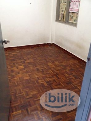 Middle Room at Ampang, Selangor - Image 1