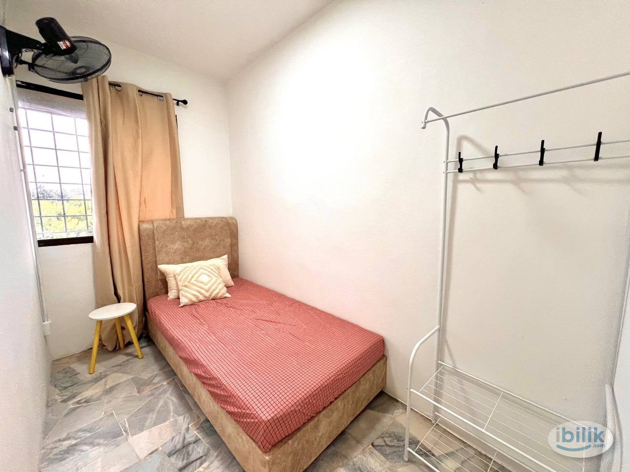 Female Room for rent only RM465,fully furniture Near Taman Naga Emas - Image 1