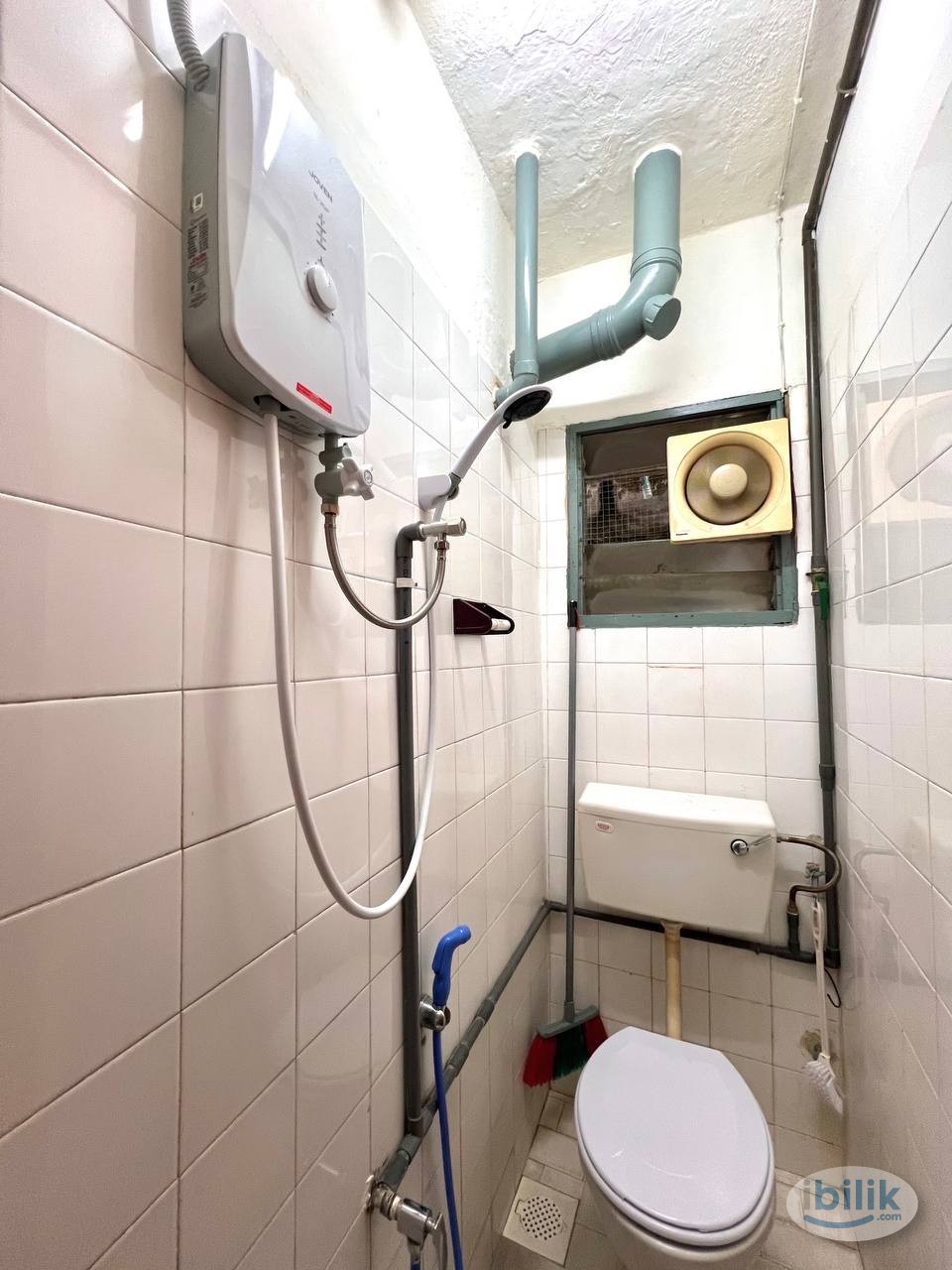 Female Room for rent only RM465,fully furniture Near Taman Naga Emas - Image 4