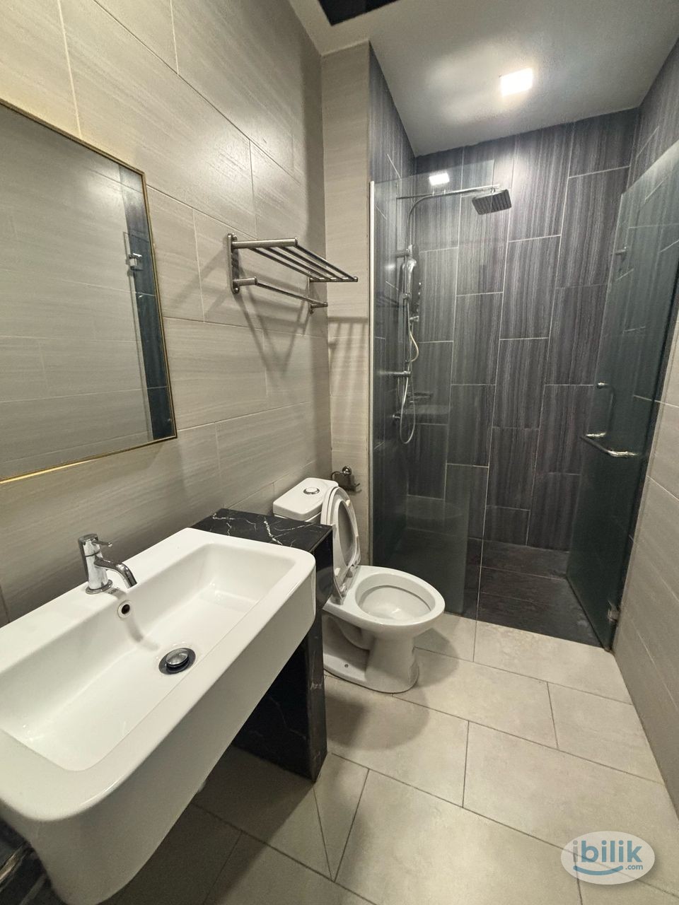 🔥 CO-LIVING ROOM FOR RENT NEAR TRX🤩 5 MIN TO LRT STATION 🚉 10 MIN TO TRX🌟 COME WITH 0 DEPOSIT 💥 IMMEDIATELY MOVE IN ✅ - Image 2