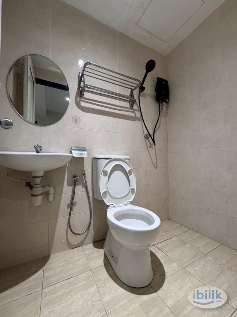 ‼️ ZERO DEPOSIT ‼️ 🏡 Hotel Style Master Room 🏡 🚇 MRT NEARBY 🚇 - Image 2