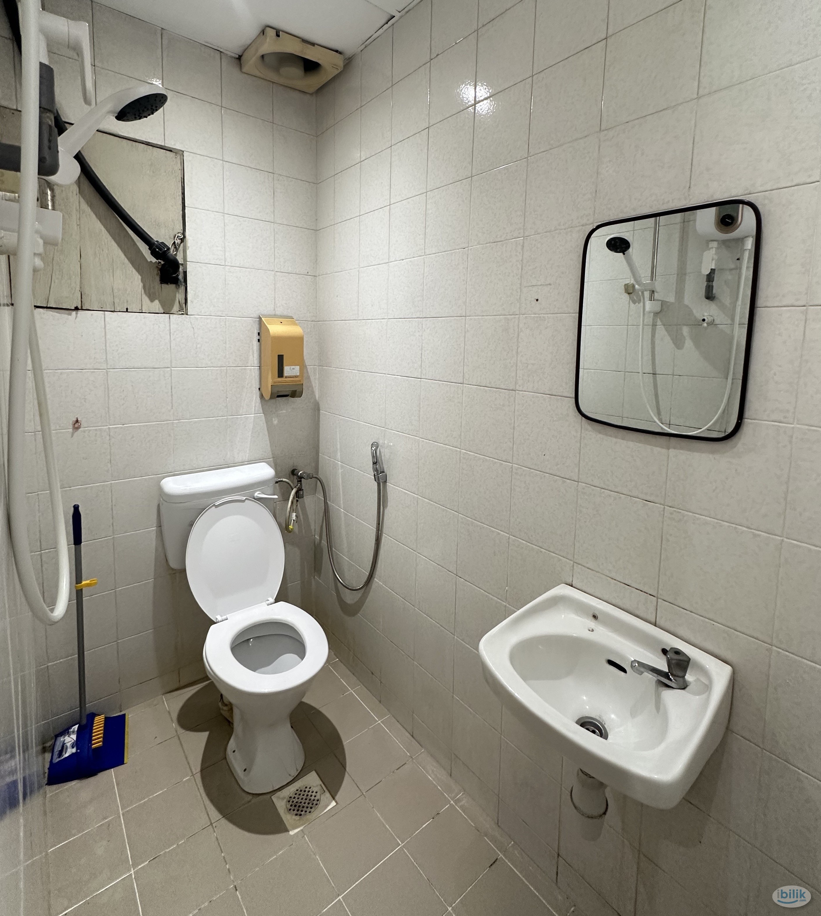‼️😱 AFFORDABLE FEMALE UNIT 😱‼️ MOVE IN IMMEDIATELY WITH ZERO DEPOSIT ‼️😱 - Image 2
