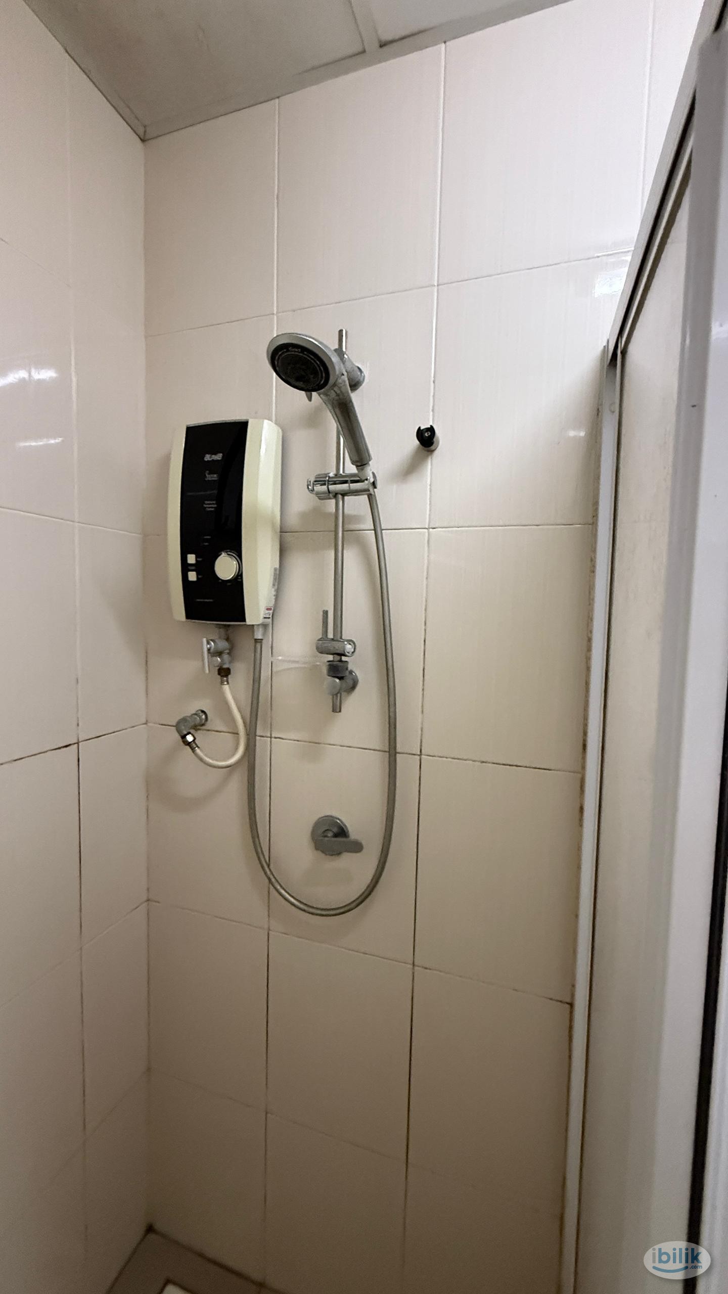 Master Room at OUG Parklane, Old Klang Road - Image 2