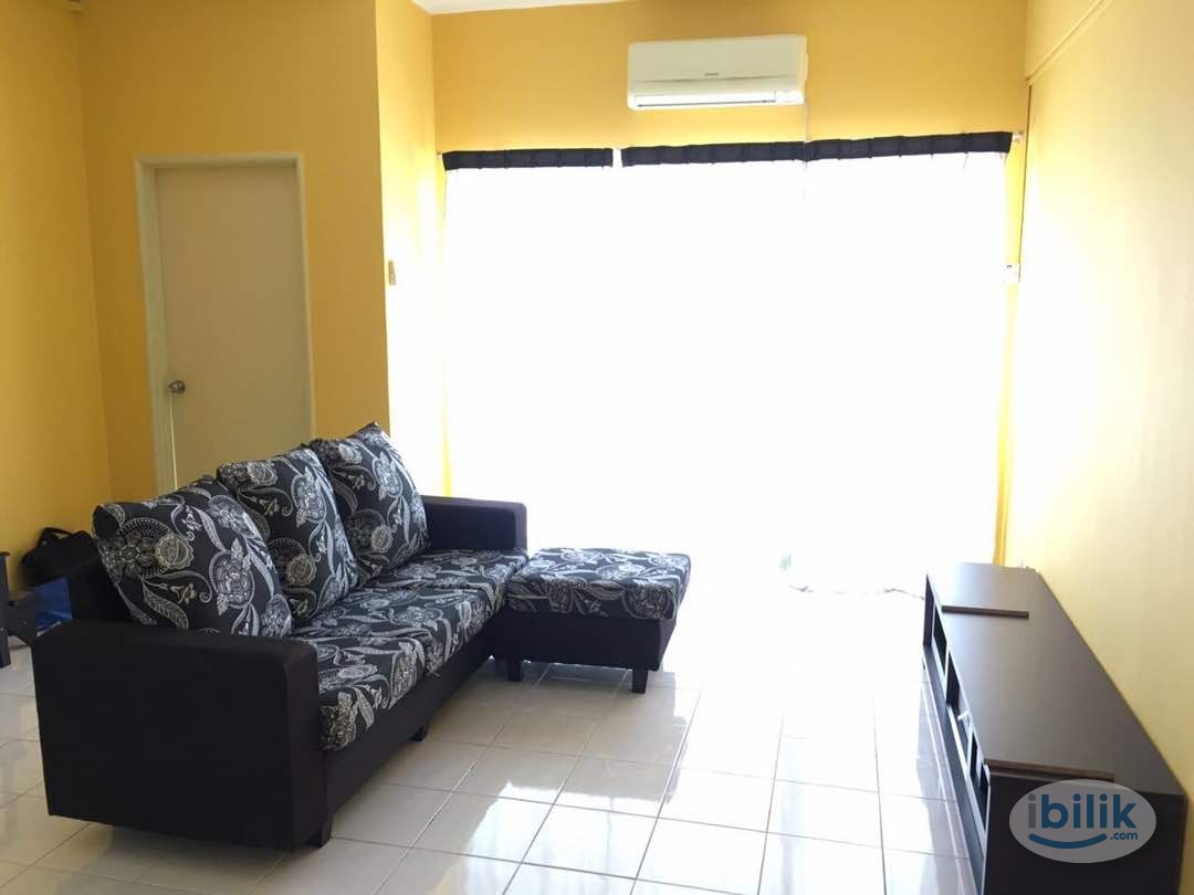 Middle Room at Green Acre Park, Bandar Sungai Long - Image 4