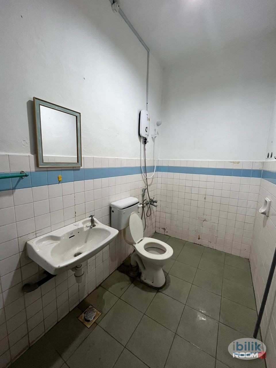 "🏡 Location: Whispering @ Taman Sentosa  📍Super Strategic Location📍 🚩15Mins to CIQ \ Customs  🚩10 Mins to Stulang  🚩 - Image 3
