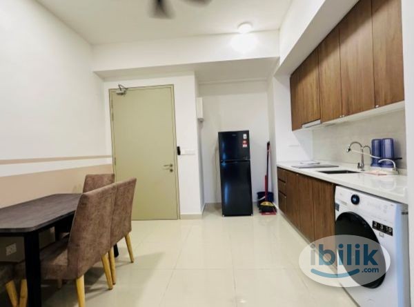 Middle Room at Quinn Residence, Wangsa Maju - Image 5
