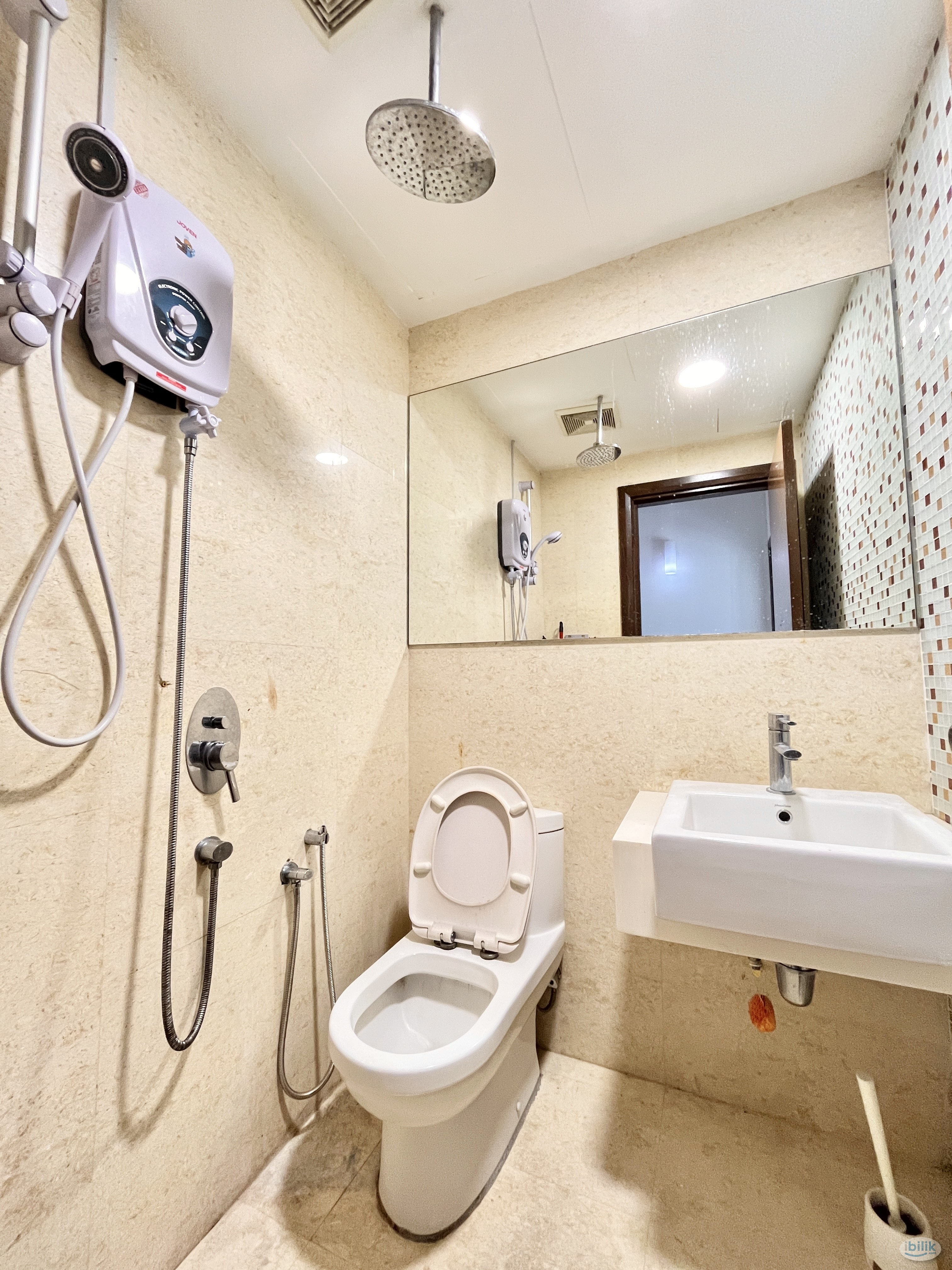 Zero Deposit Super Single Medium Size Room at Regalia, Putra - Image 5