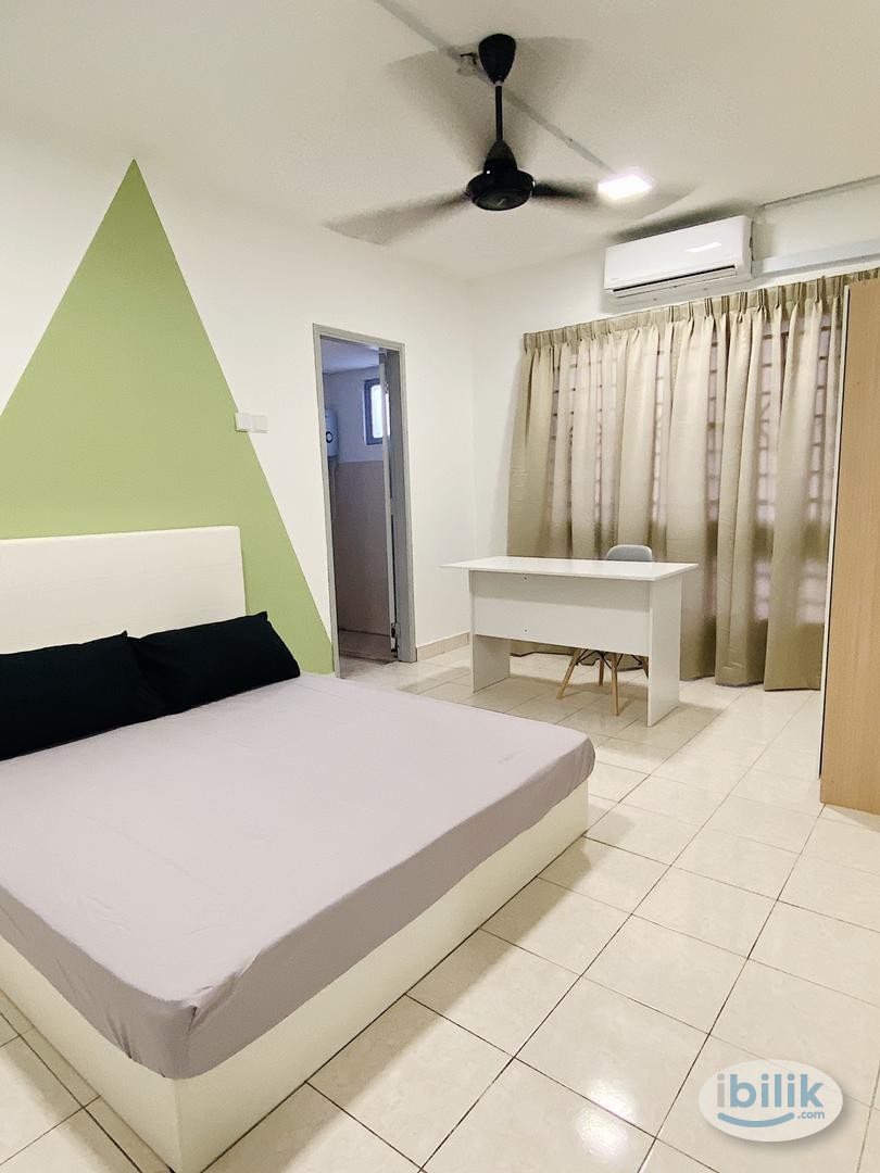 Kota Damansara Master Room Female Unit Only Accept Clean Tidy Tenant - Image 1