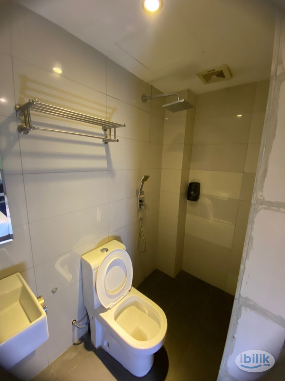 ZERO DEPO OFFER ✅ Room with Private Toilet @ Petaling Street - Image 2