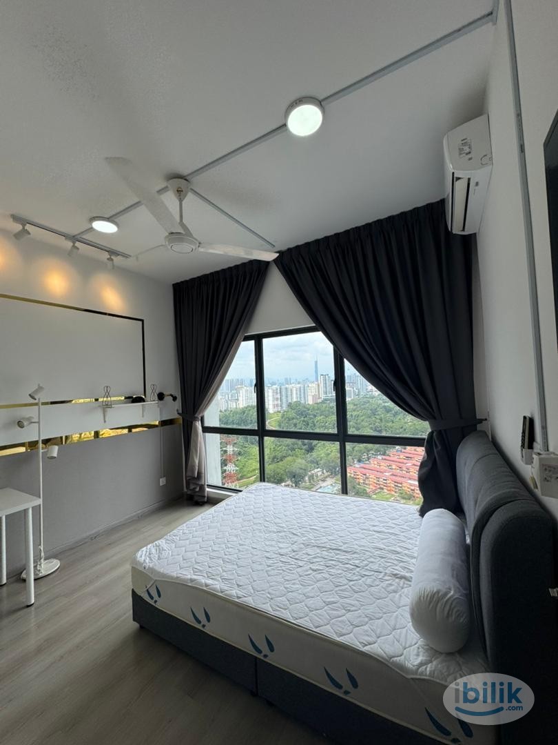 Fully Furnished Master room Female unit at The Holmes 2 Bandar Tun Razak Walking to LRT - Image 1
