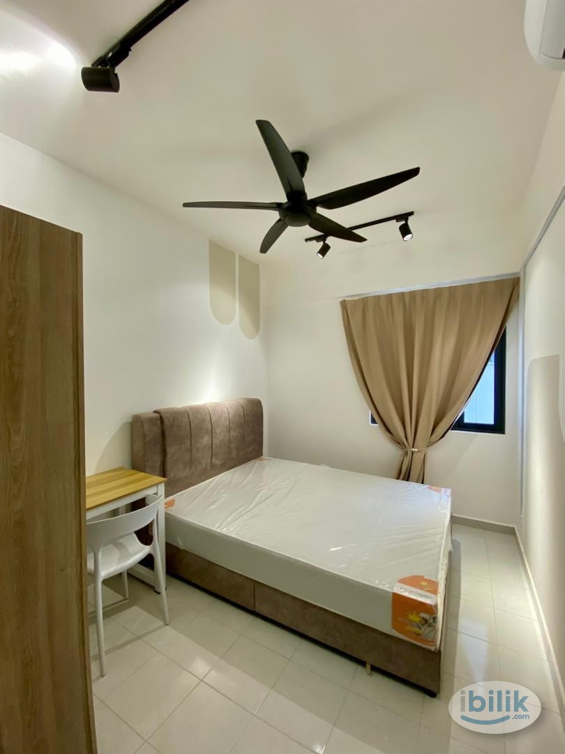 Middle Room at Bukit Jalil, Kuala Lumpur - Image 2