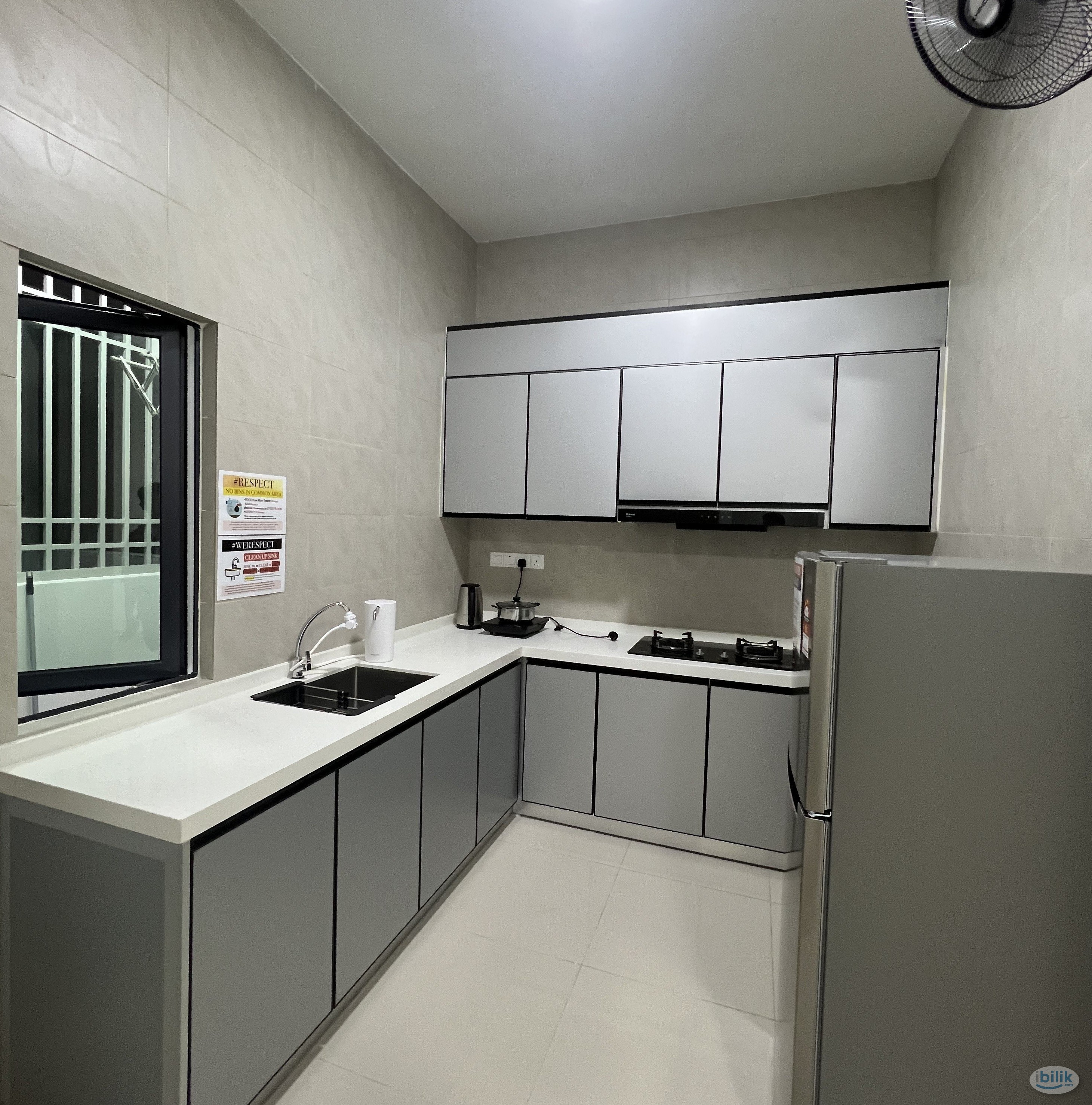 Cozy Middle Room For Rent in Verando Residence, Petaling Jaya - Image 3
