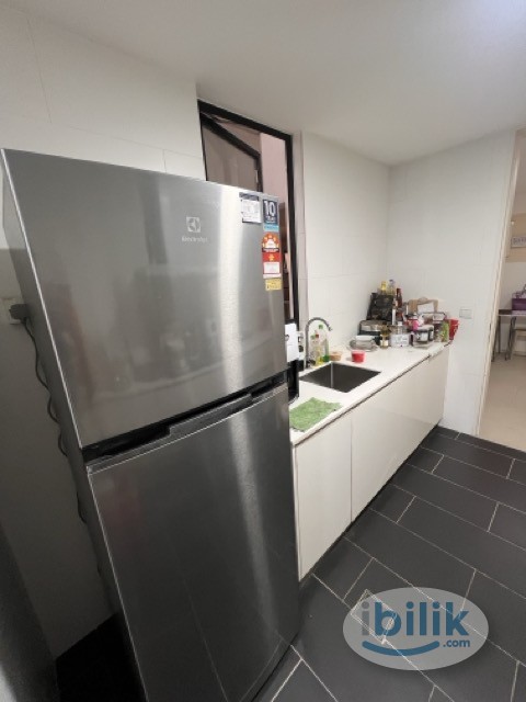[Female Unit] Cozy Master Room For Rent in Sqwhere Residence, MRT Kampung Selamat - Image 4