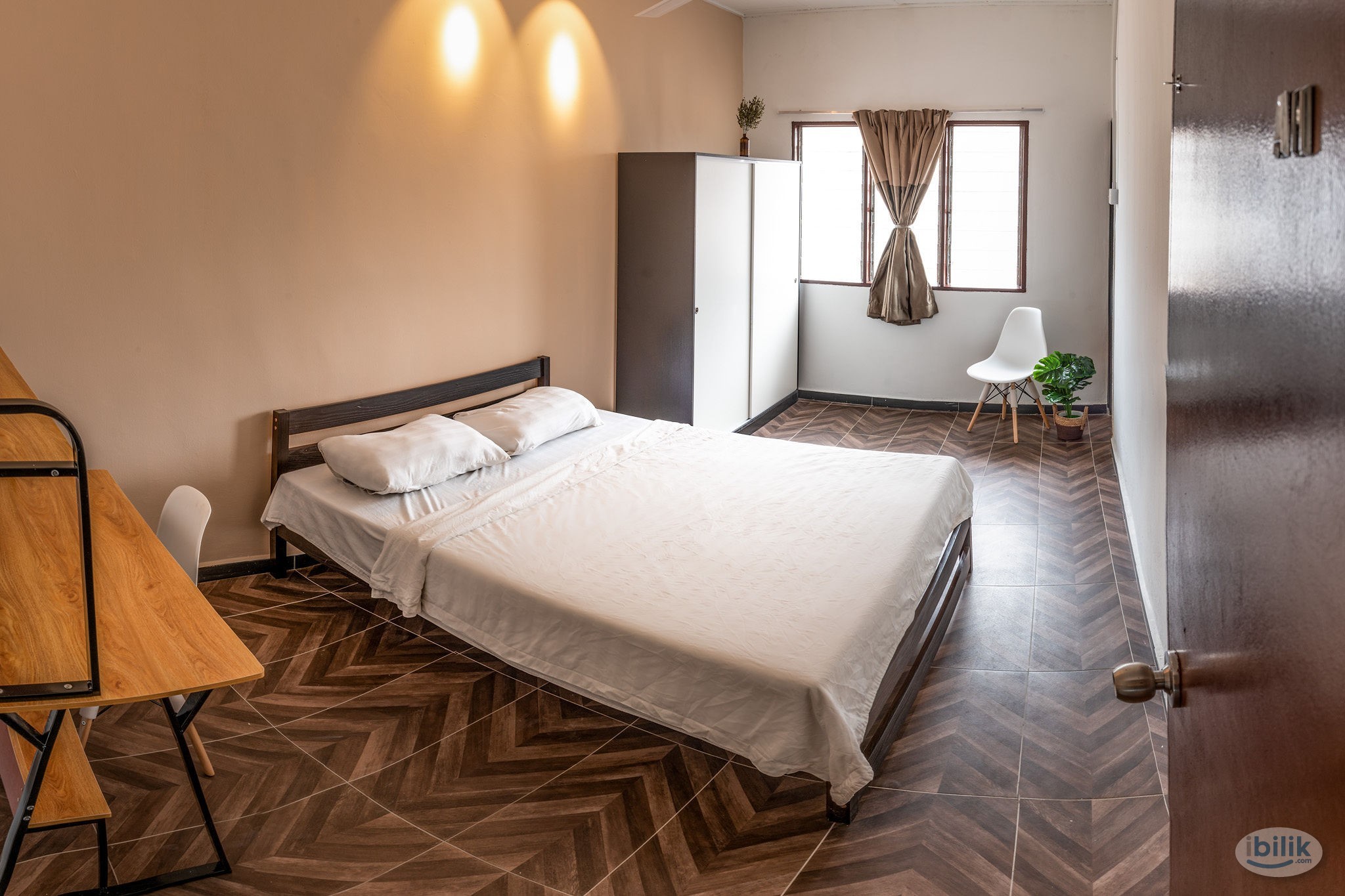 Cozy Master Room For Rent in SS2 - Image 1