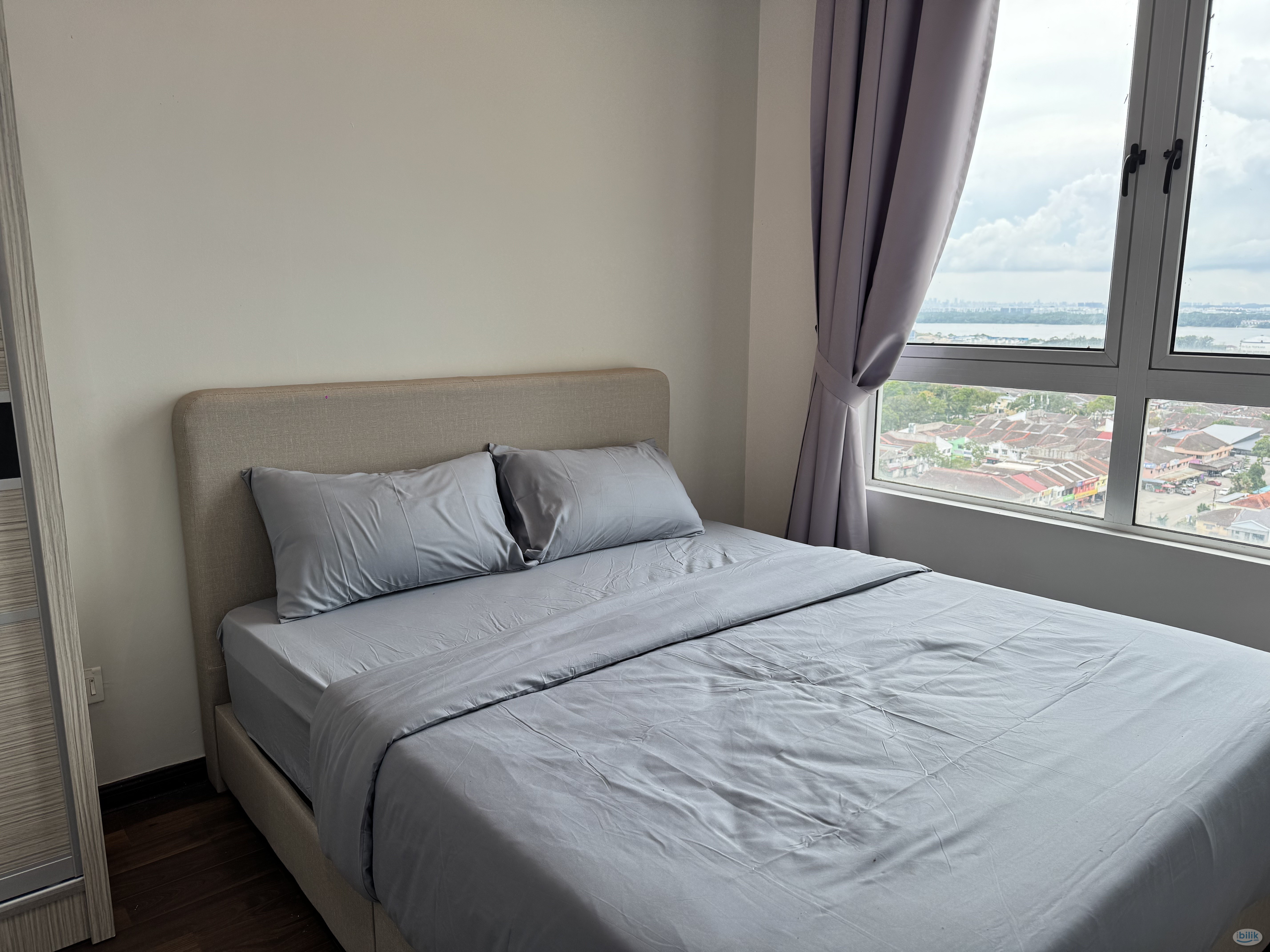 JB D'carlton Seaview @ Masai Master Bedroom With Private Bathroom - Image 2