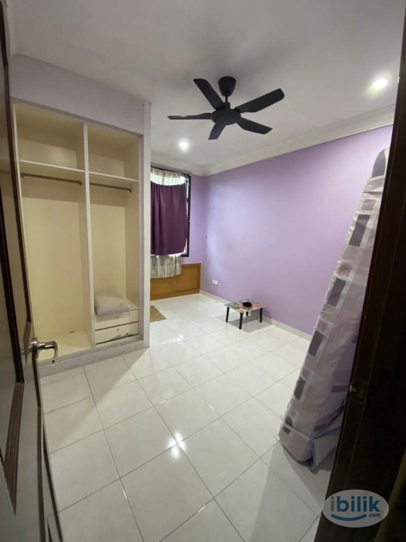 Middle Room at Setia Indah, Tebrau - Image 1