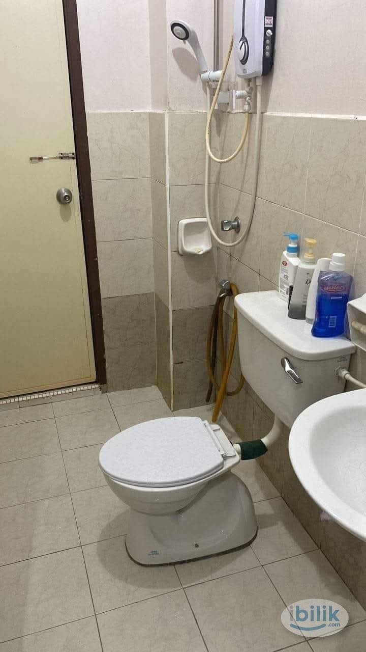 Middle Room at Setia Indah, Tebrau - Image 2
