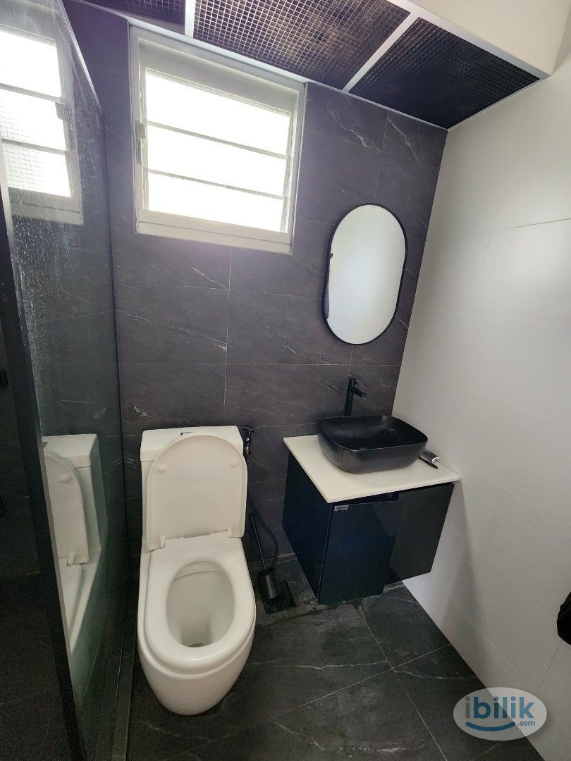 Single Room at South City Plaza, Seri Kembangan - Image 3