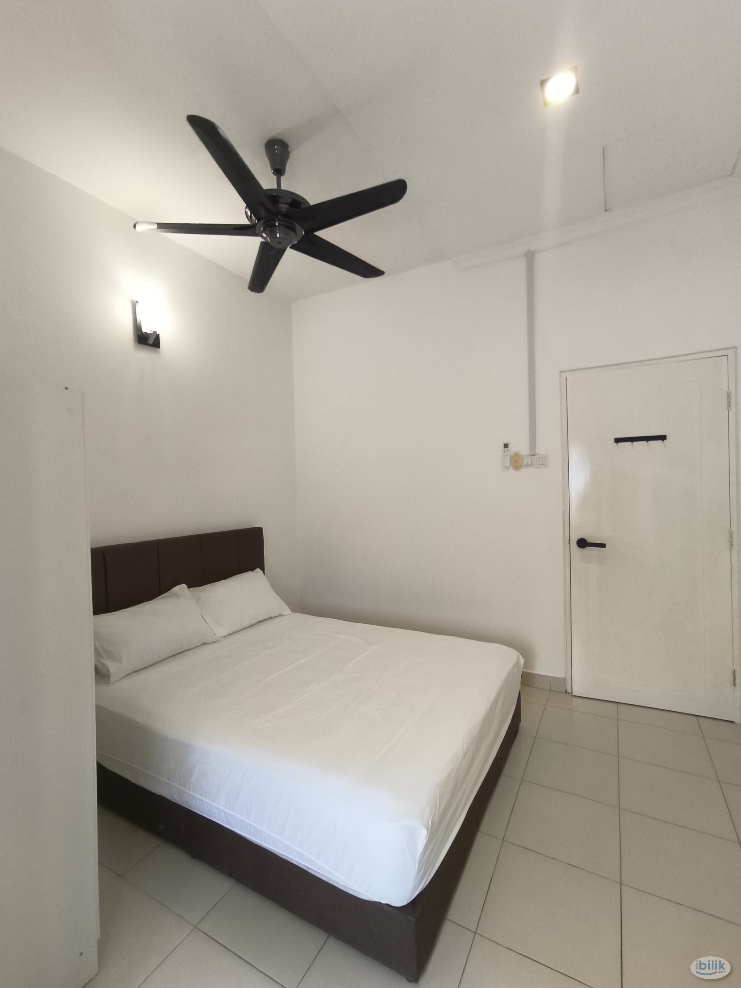 Master  Bedroom at Bandar Puncak Alam, Kuala Selangor - Image 2