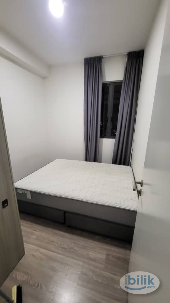 Middle Room at United Point Residence, Kepong - Image 1
