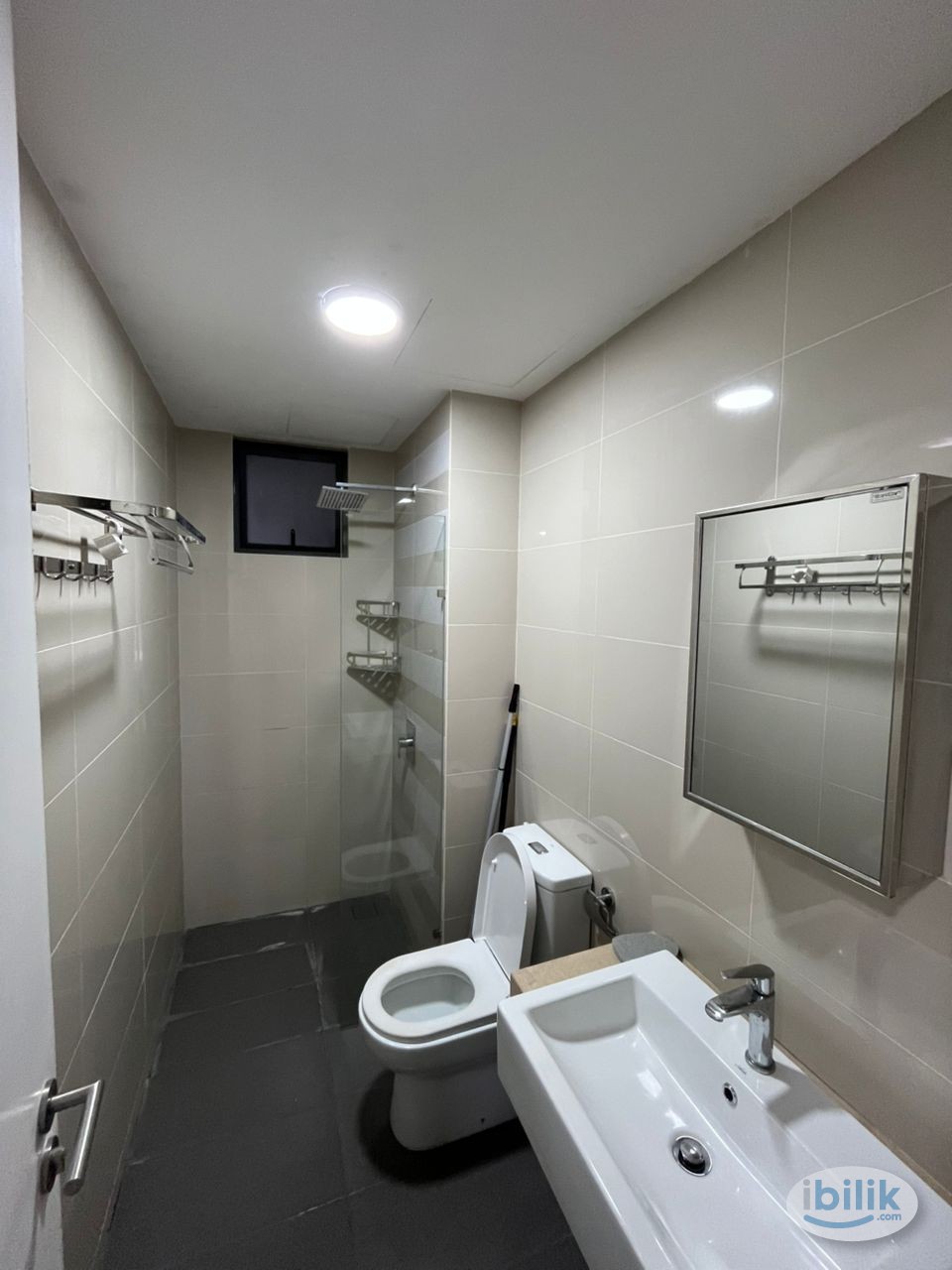 Middle Room at United Point Residence, Kepong - Image 3