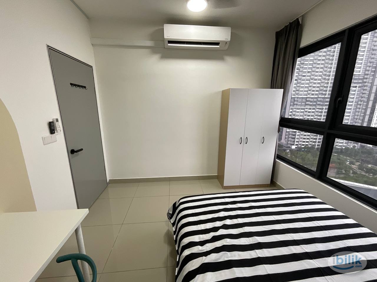 Middle Room at M Vertica KL City Residences, Cheras - Image 3