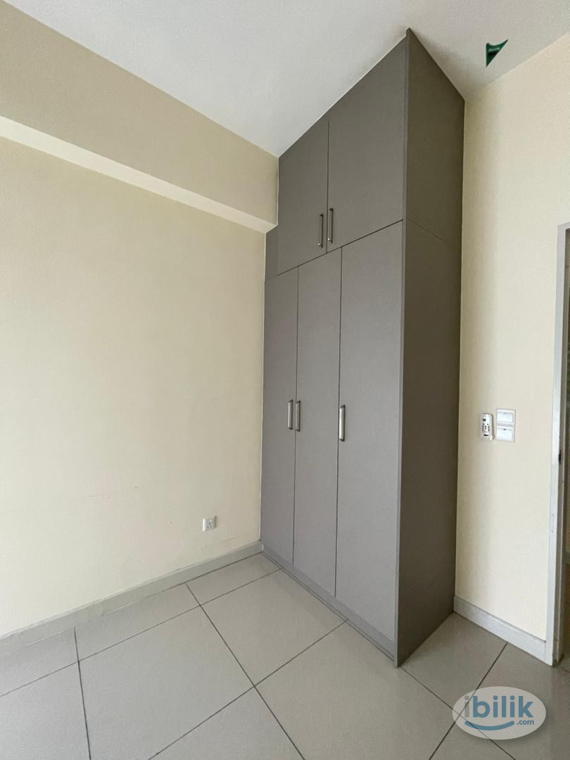 [Female Non-Sharing]  Middle Room at Savanna Executive Suites @ Southville City, Bangi - Image 2