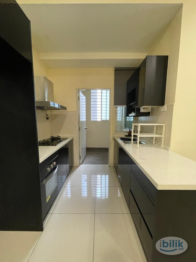 [Female Non-Sharing]  Middle Room at Savanna Executive Suites @ Southville City, Bangi - Image 5