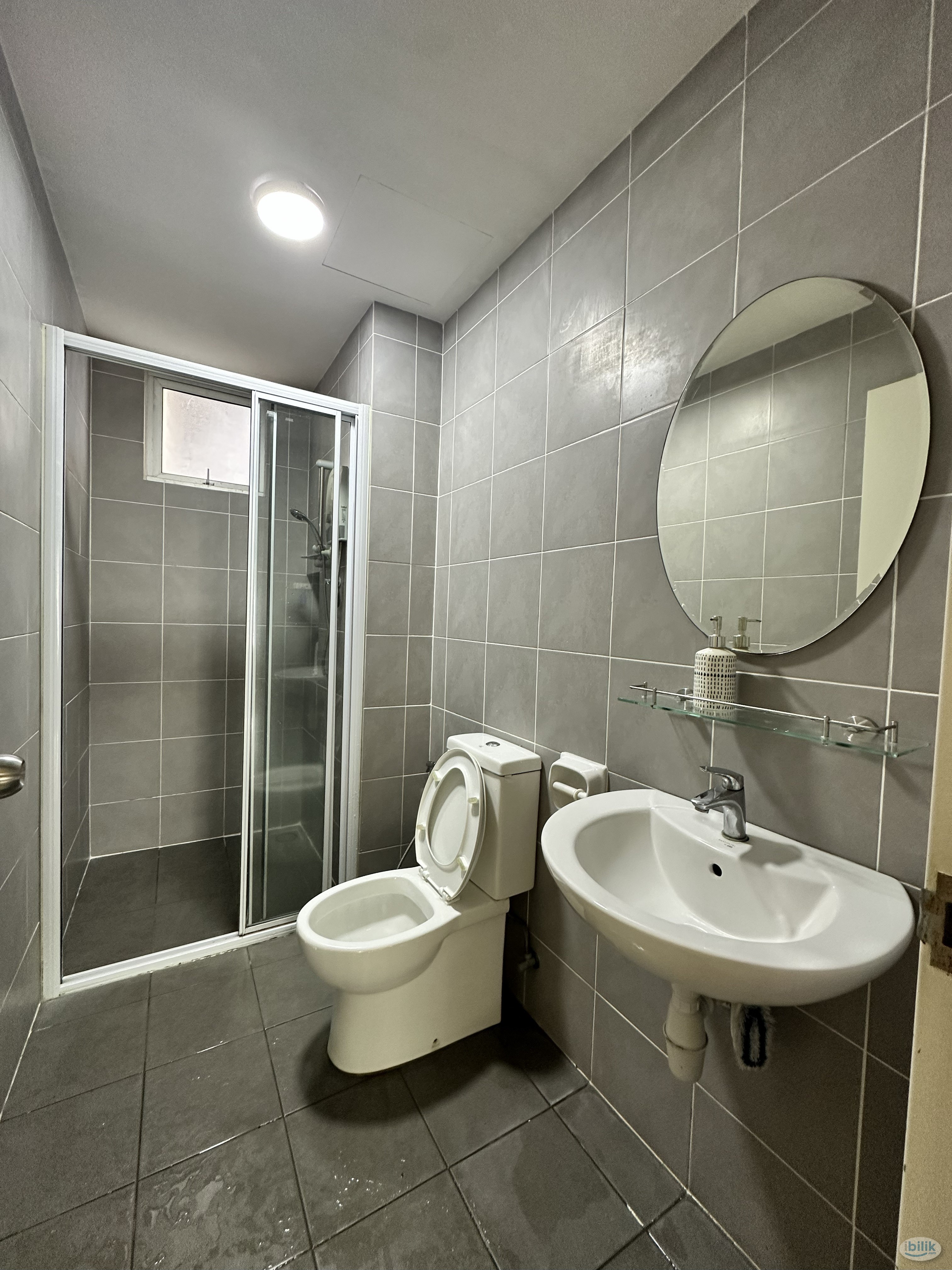 [Female Non-Sharing] Small Room at Savanna Executive Suites @ Southville City, Bangi - Image 3