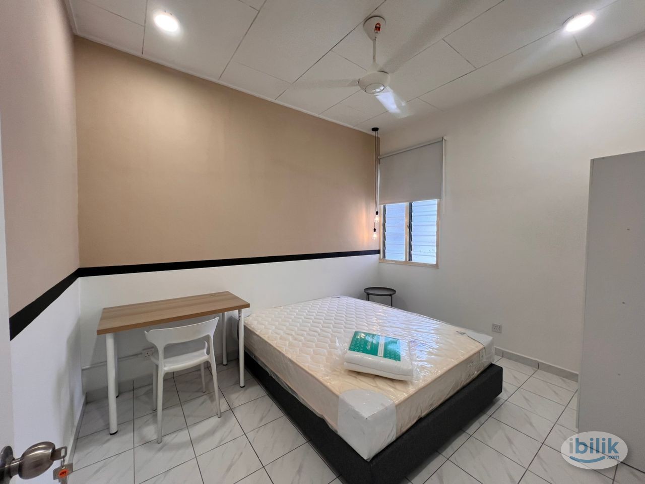 Good Year Court 1 Female Unit Middle Room - Right Infront LRT/ BRT USJ 7 - Image 1