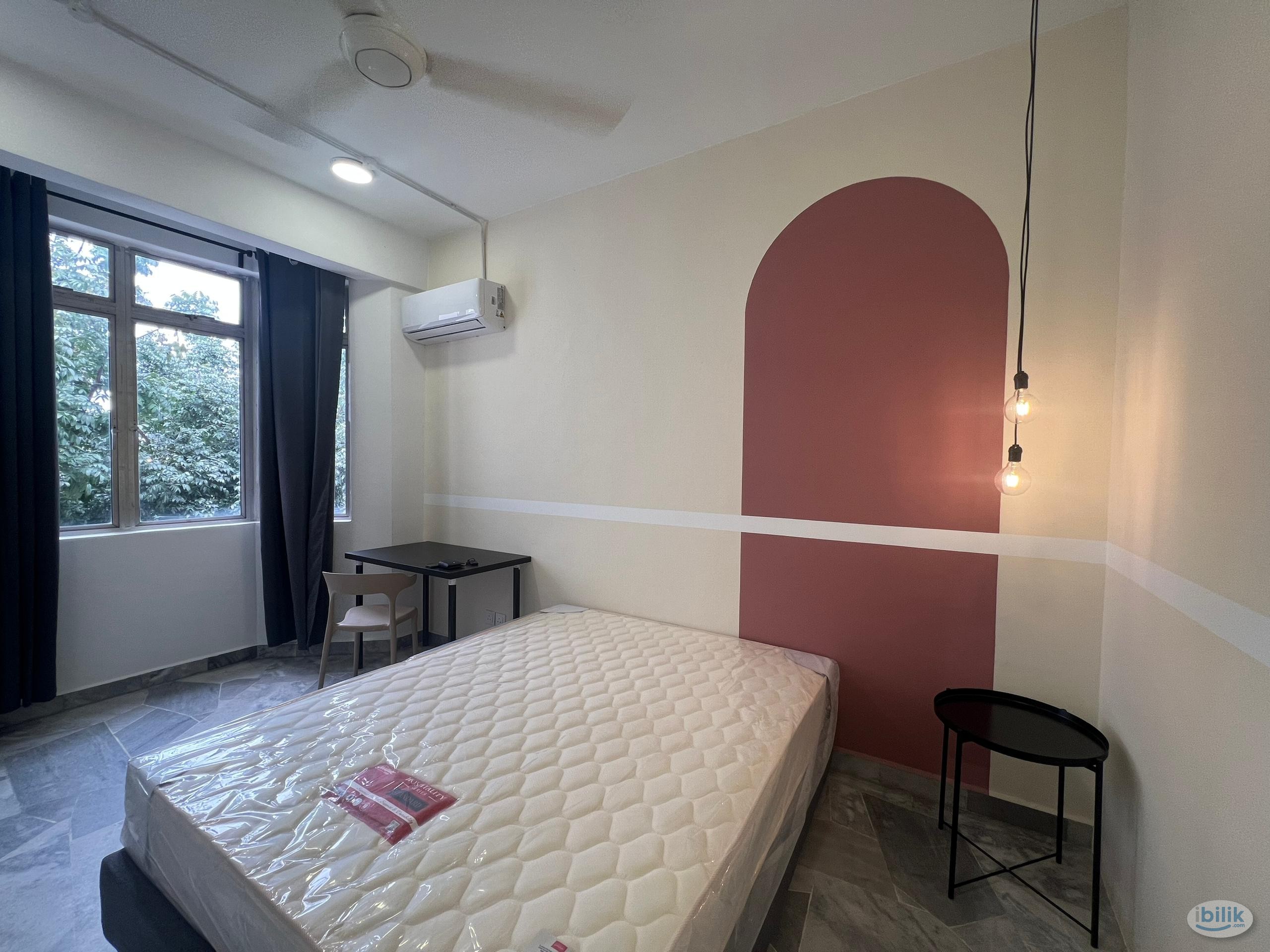 Female Unit Middle Room - Good Year Court 10 - walking distance to LRT WAWASAN - Image 1