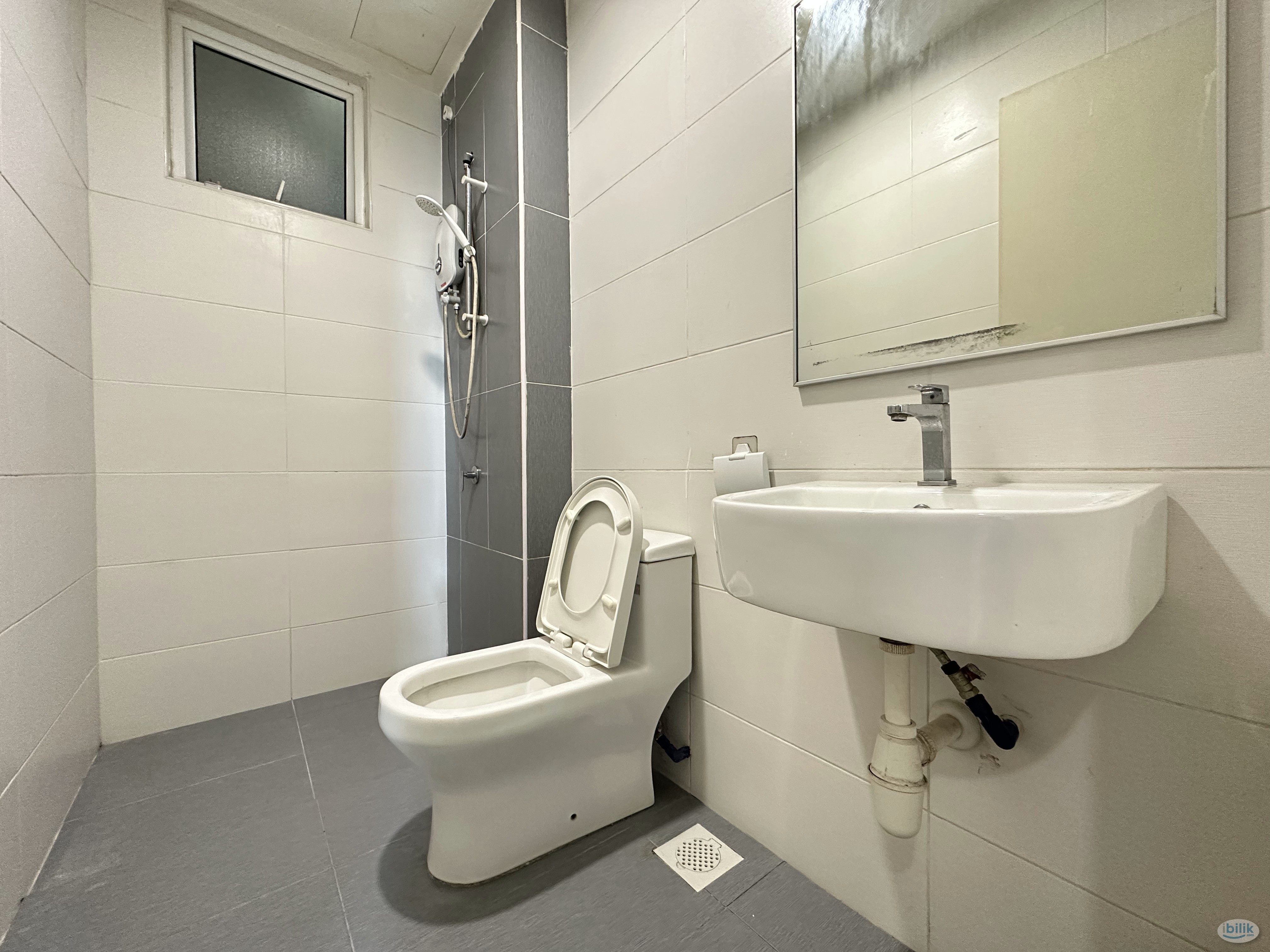 💗Taman Perling Fully Furnished Medium Room for Rent💗 - Image 2