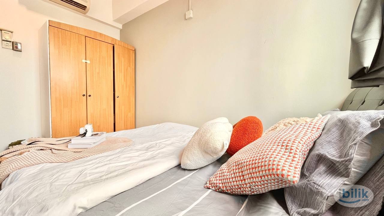 🏙️ Modern & Bright Room at Bistari Condominium – Excellent City Access ✨ - Image 1