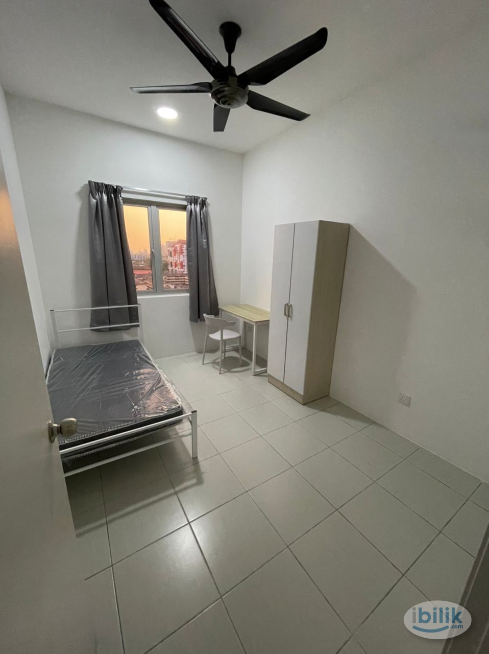 Female Malay Middle Room (Walk to LRT Melati) Immediate move in available - Image 2