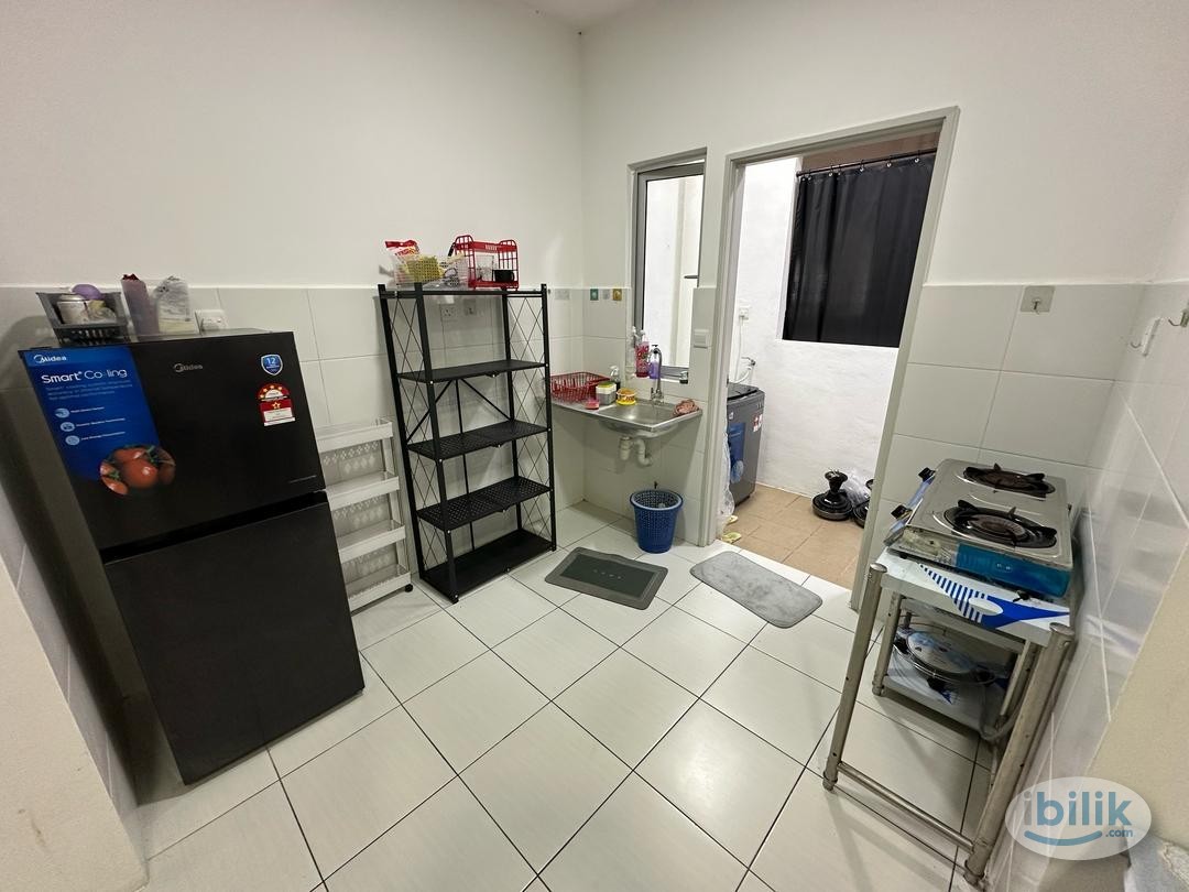 Female Muslim Single Room (Prefer fast move in) Walk to LRT Sri Rampai Station - Image 1