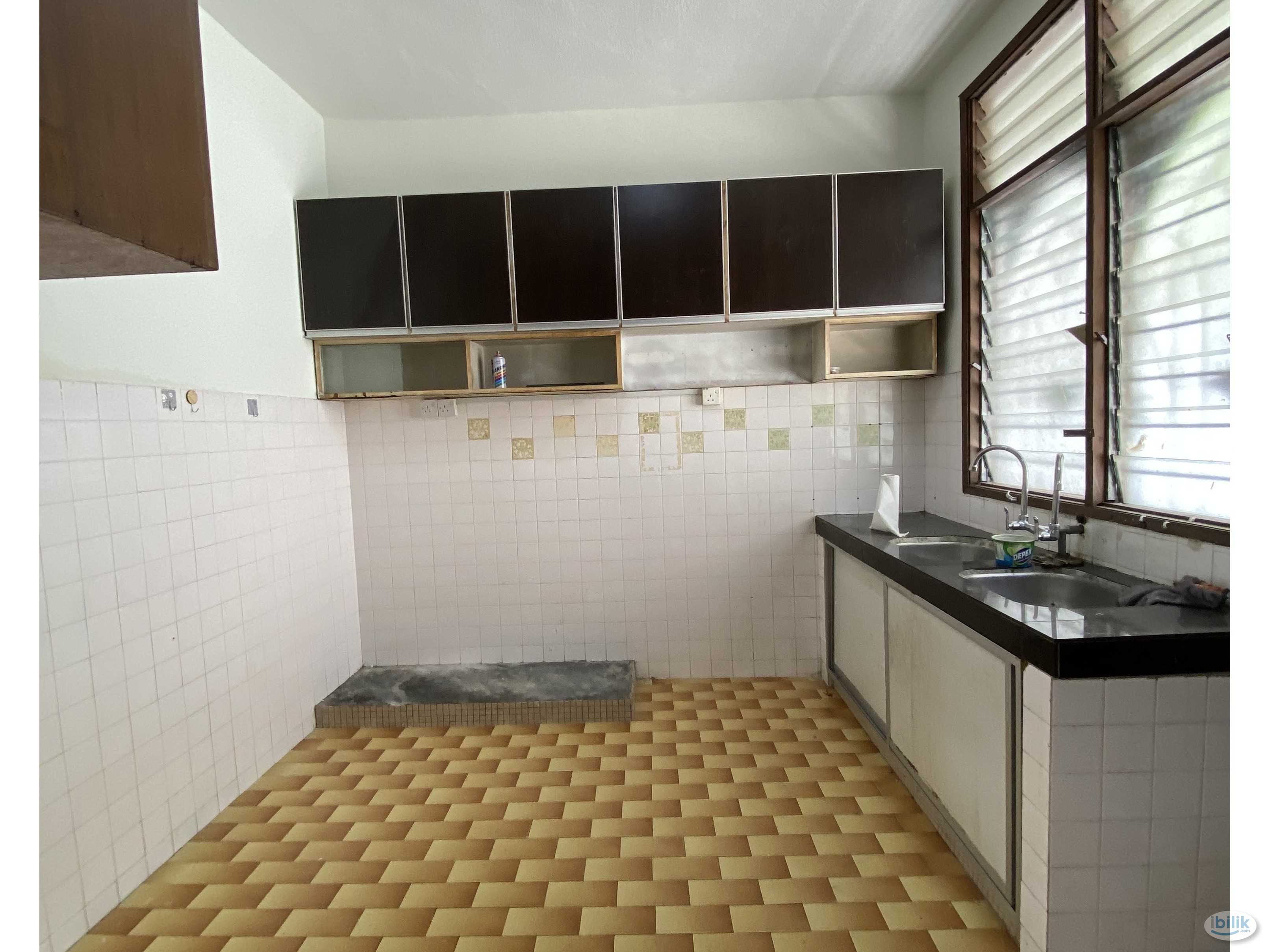 ✨RM 300 Booking Fees 🌸( Female Unit ) Medium Room at Subang Jaya - 5 Mins Walk to LRT - Image 4