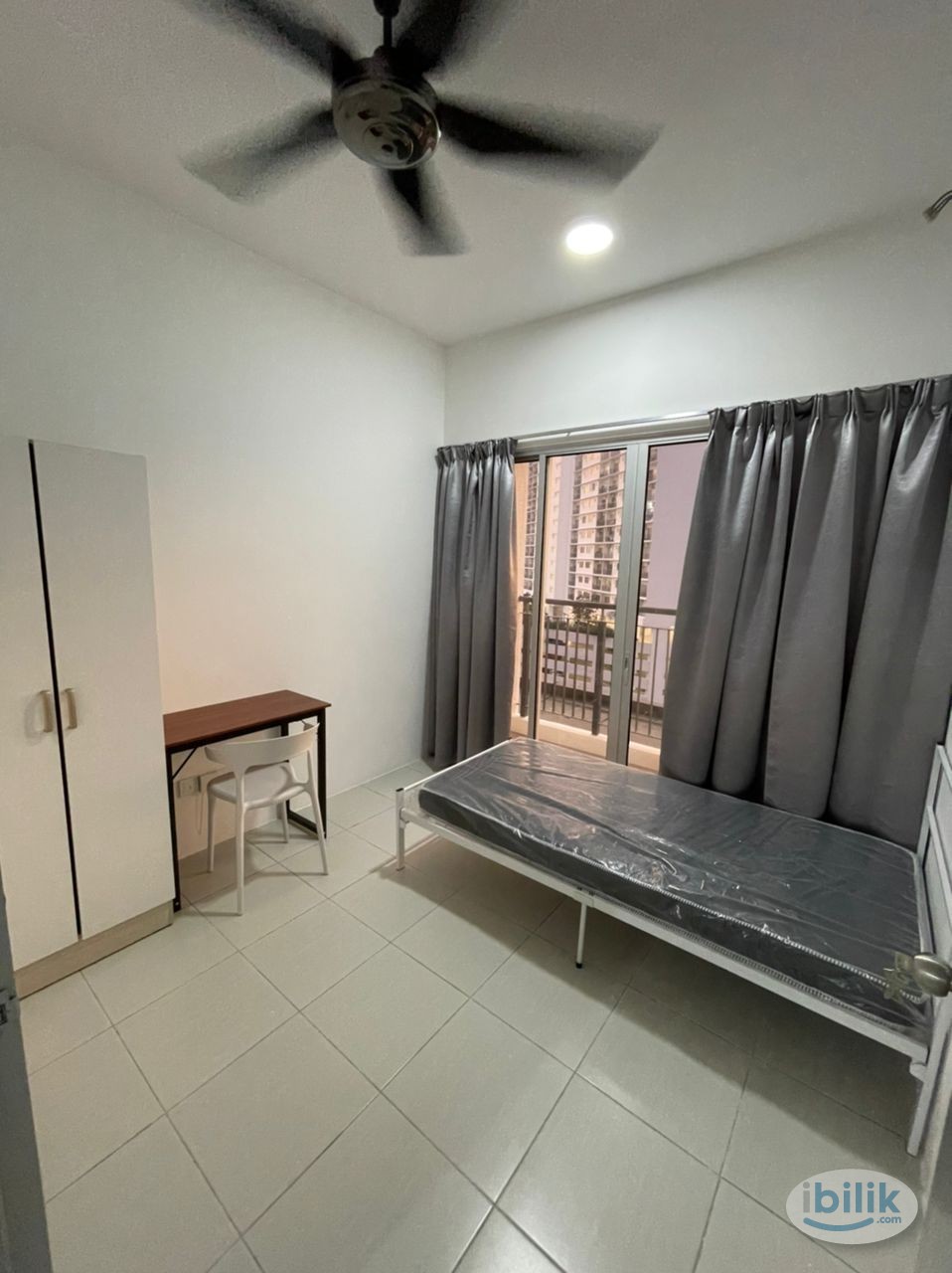 Female Single Room (Walk to LRT Station) Rent include utilities  - Image 4