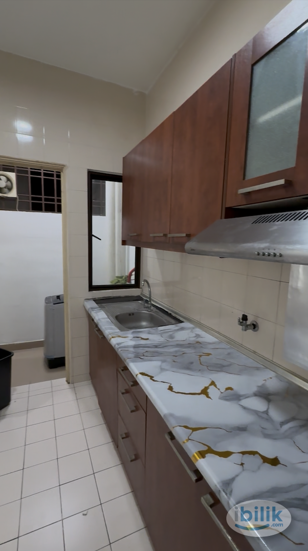 🏡 Muslim Male Unit | Middle Room @ Royal Domain | Pool, Gym, Mini Mart - Image 4