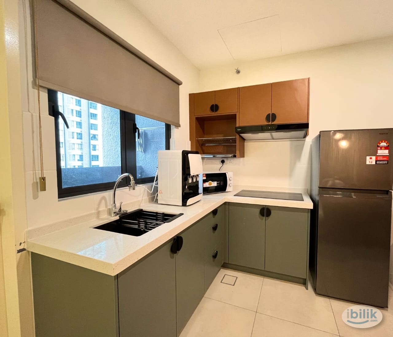 Master Room at Meta Residences Putra Permai, Seri Kembangan - Image 3