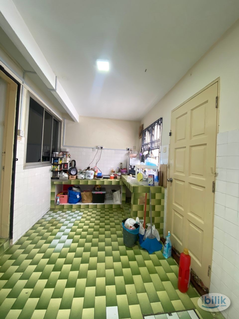 👩🏻 Female unit only (last room at ss2 PJ) 🌸 single room - 5 minute drive to lrt taman bahagia - Image 3
