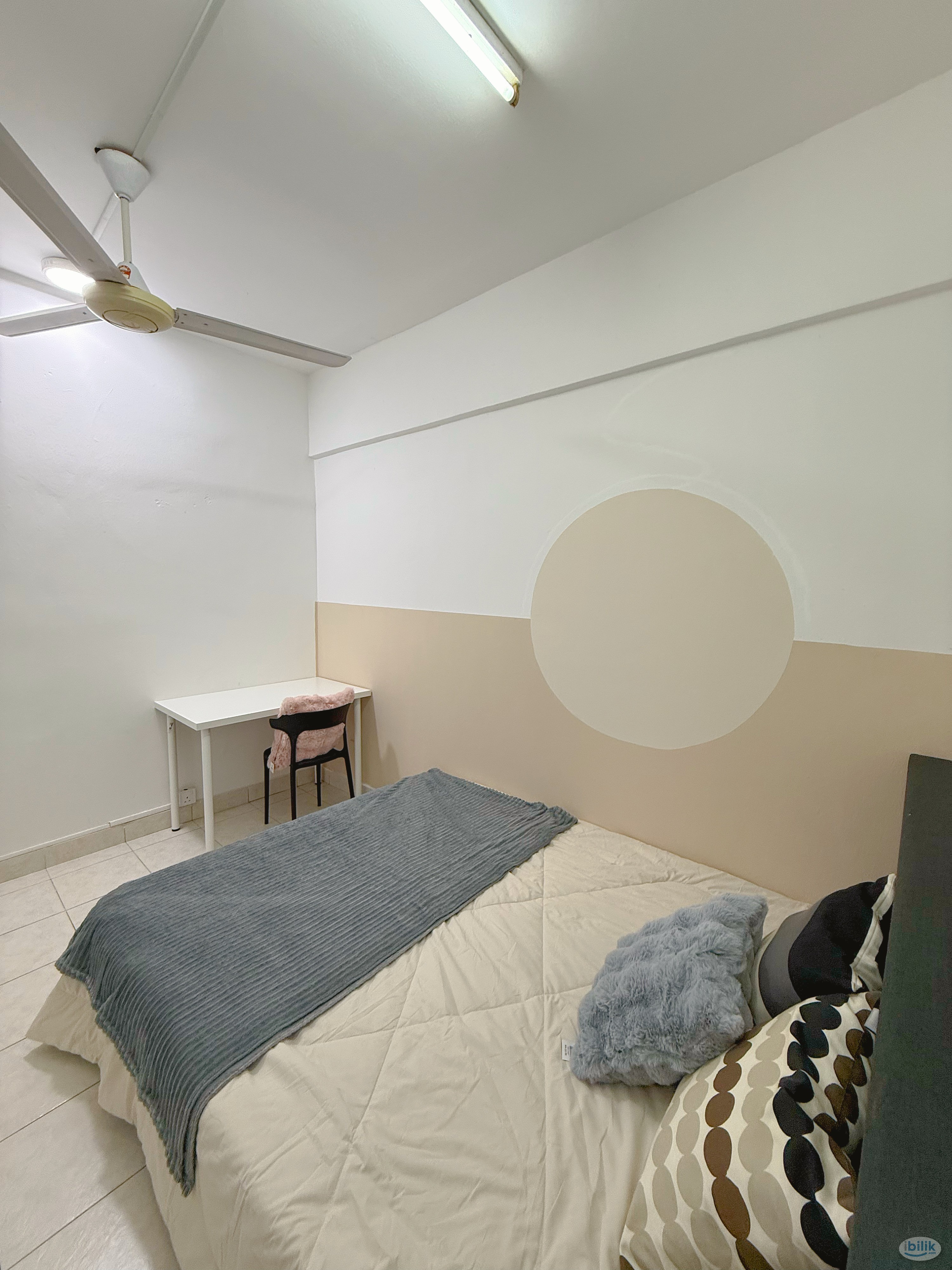 ✨ Muslim Male Fully Furnished Master Room | Near The Curve, IKEA & MRT - Image 3