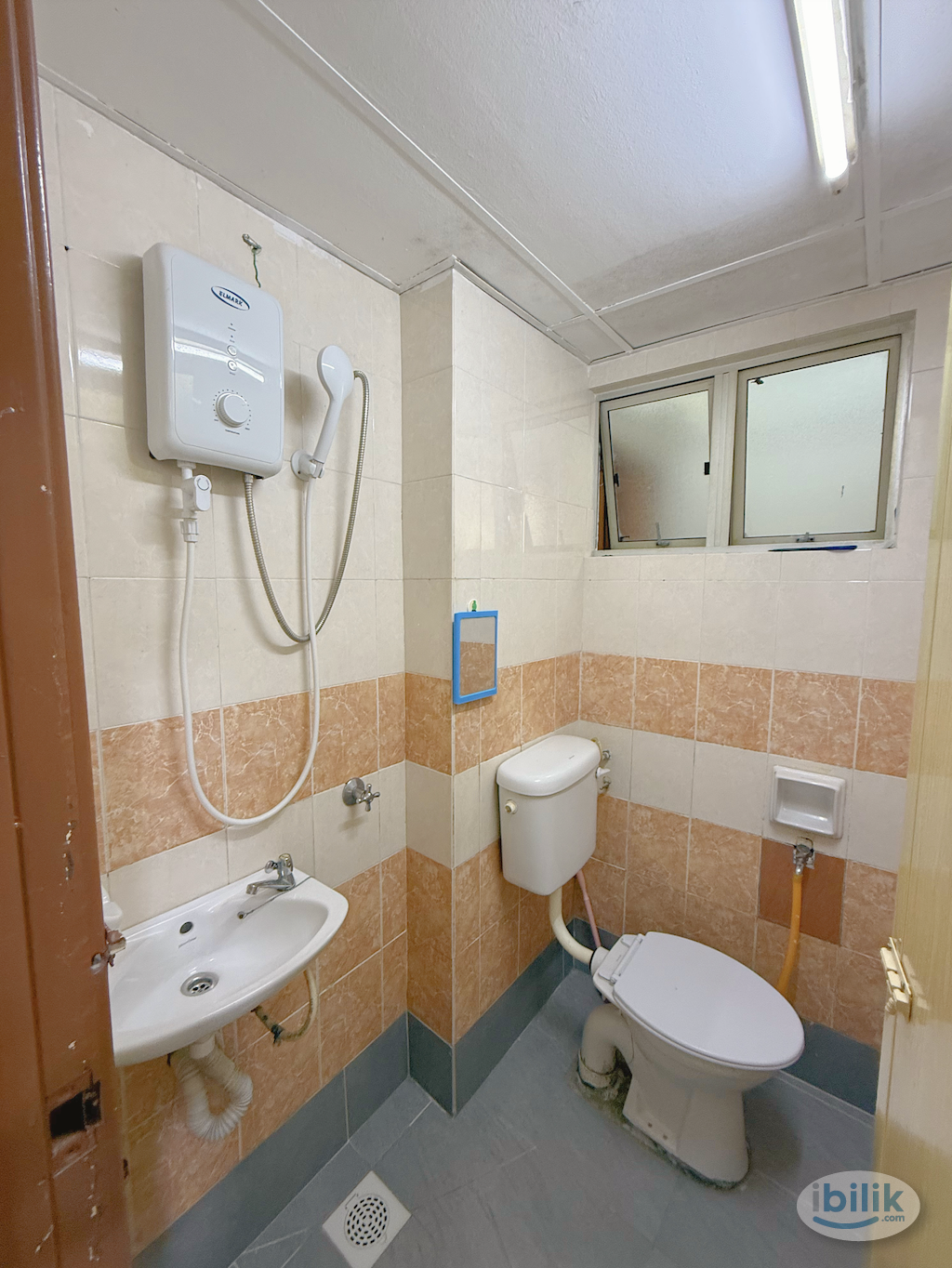 🏡Muslim Male Fully Furnished Middle Room | Pelangi Damansara | Free WiFi - Image 5