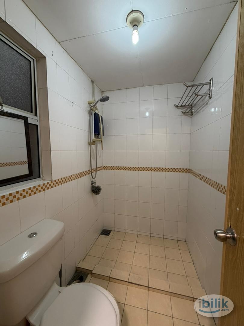 Seri Maya Condominiums_R4 Super Medium Room_Female - Image 2