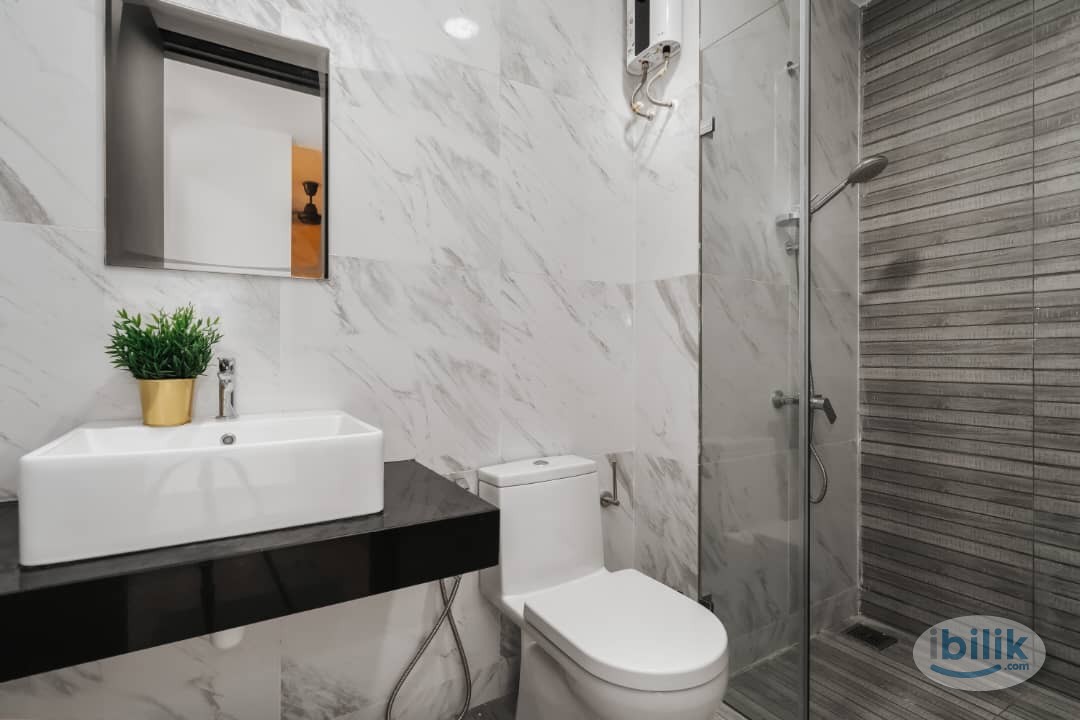 Single Room at Emporis, Kota Damansara - Image 5