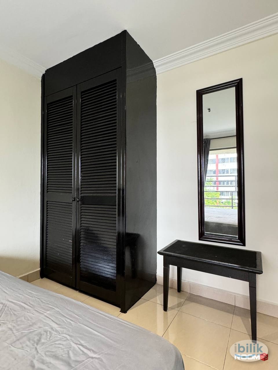 📍🚶🏻‍♂️6 Min WALK to CIQ | 🚗 6 Min DRIVE to Stulang, 7 Min to JBCC📌AVAILABLE Master Room bathroom attached for rent✨ - Image 2