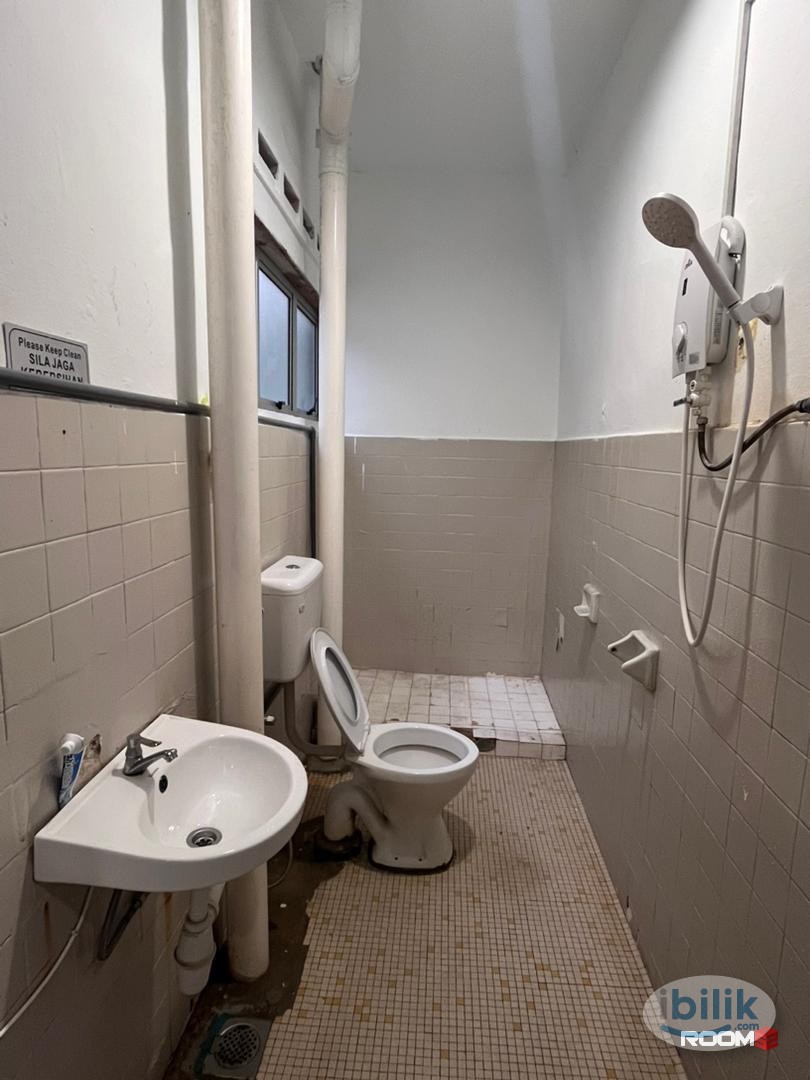 📍🚶‍♂️Stay near CIQ/JBCC (1KM) - Affordable, cozy room 🥰🫶🏻 - Image 3