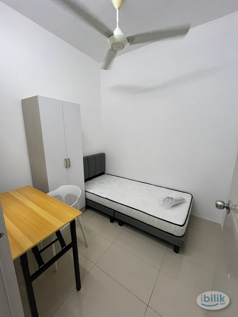 Single Room at PV13 Platinum Lake Condo Setapak - Image 1