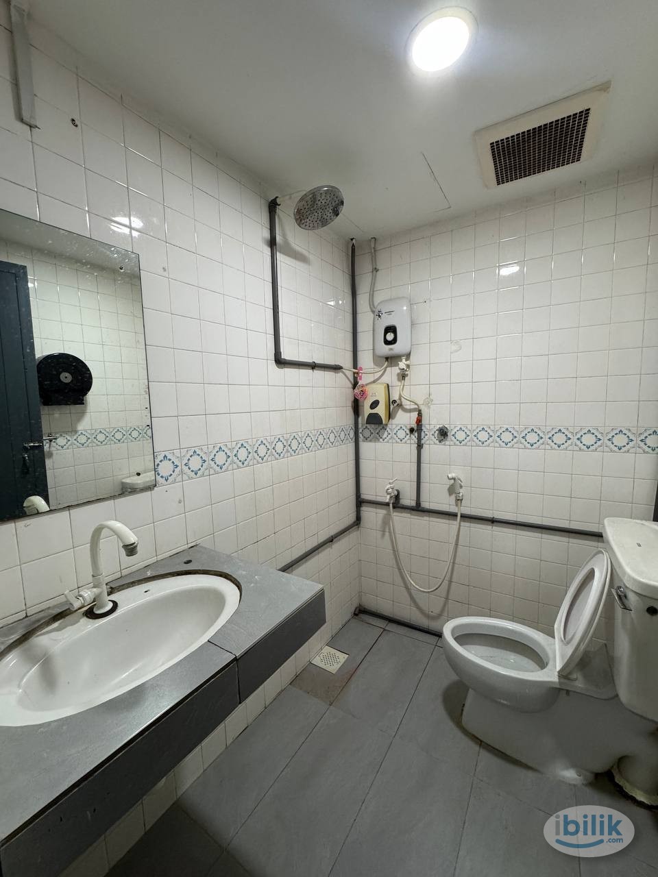 🔥10 Min to CIQ 🔥- Affordable room, fully furnished, ATTACHED private toilet and NO Deposit needed🥰🌟 - Image 3